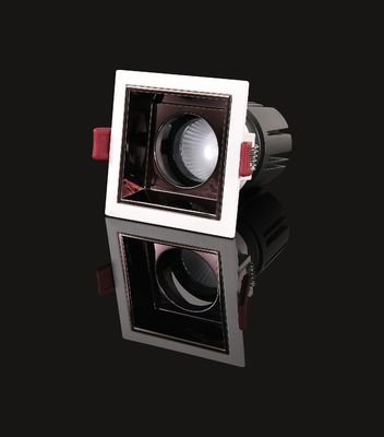 品質  300 Luminous Flux Square LED Interior Spotlights For Supermarkets / Restaurants 工場